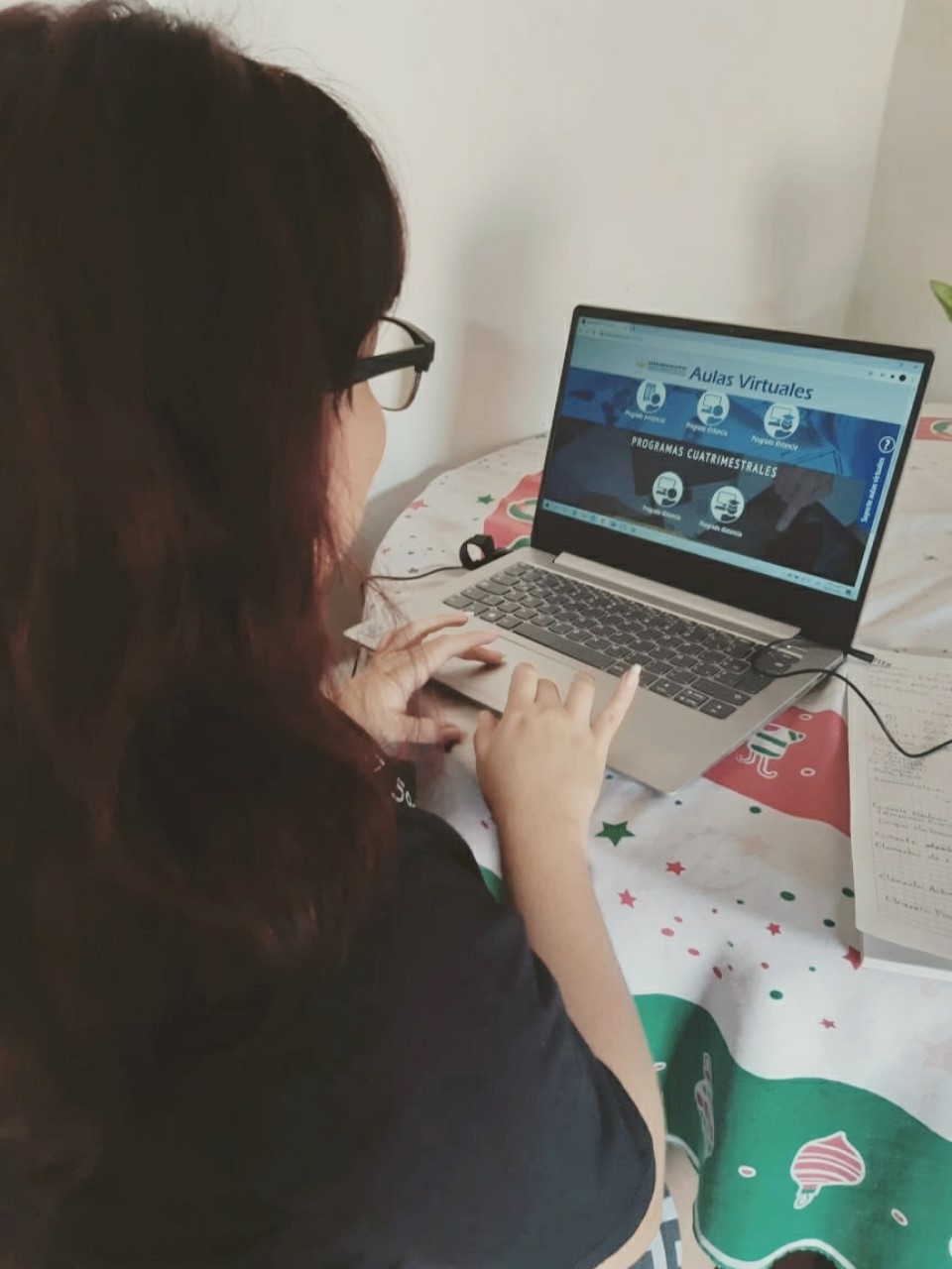 CLASES EN PANDEMIA: EDUCACIÓN VIRTUAL EN UNIMINUTO