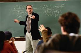 PROFESORES Y ESTUDIANTES TIENEN DEFINIDOS SUS ROLES