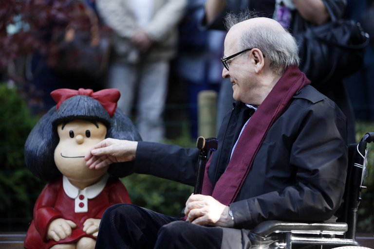 “Adiós al maestro”: Argentina y latinoamerica lamenta la muerte de Quino, el creador de la inolvidable Mafalda.