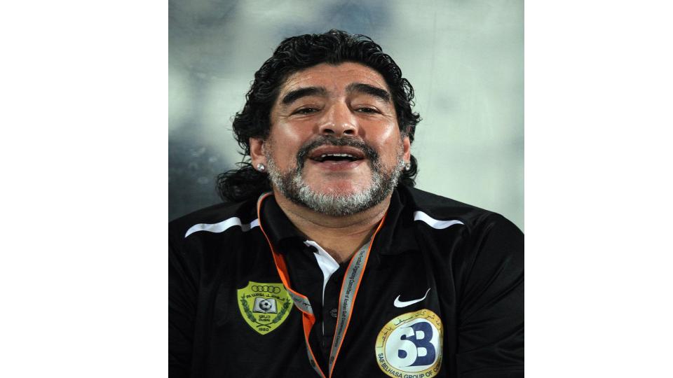 Diego Maradona fue aislado por contacto con persona que dio positivo por coronavirus