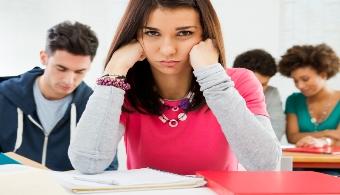 ¿Docentes desactualizados o estudiantes mimados?