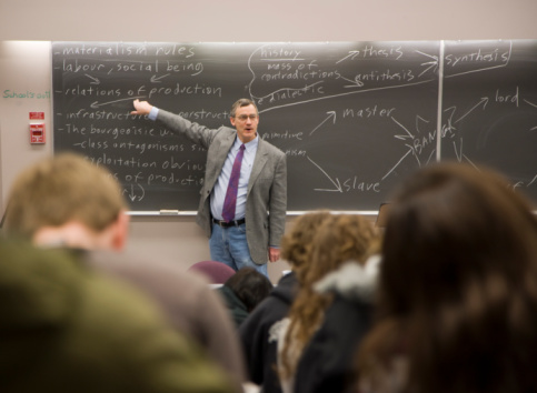 CLASES MAGISTRALES PREDOMINAN EN SAN ANTONIO