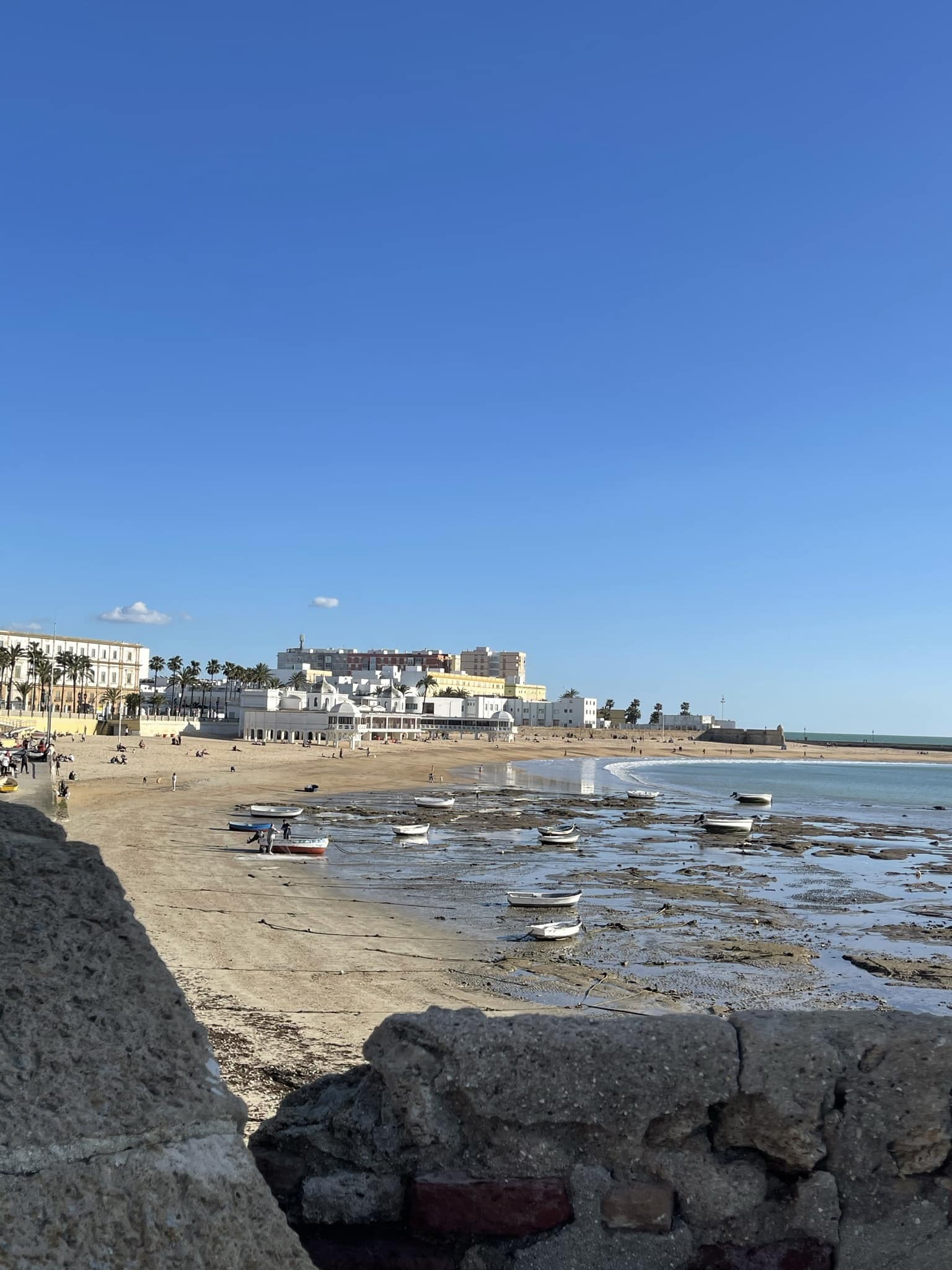 ¿POR QUÉ ES CÁDIZ “LA TACITA DE PLATA”?