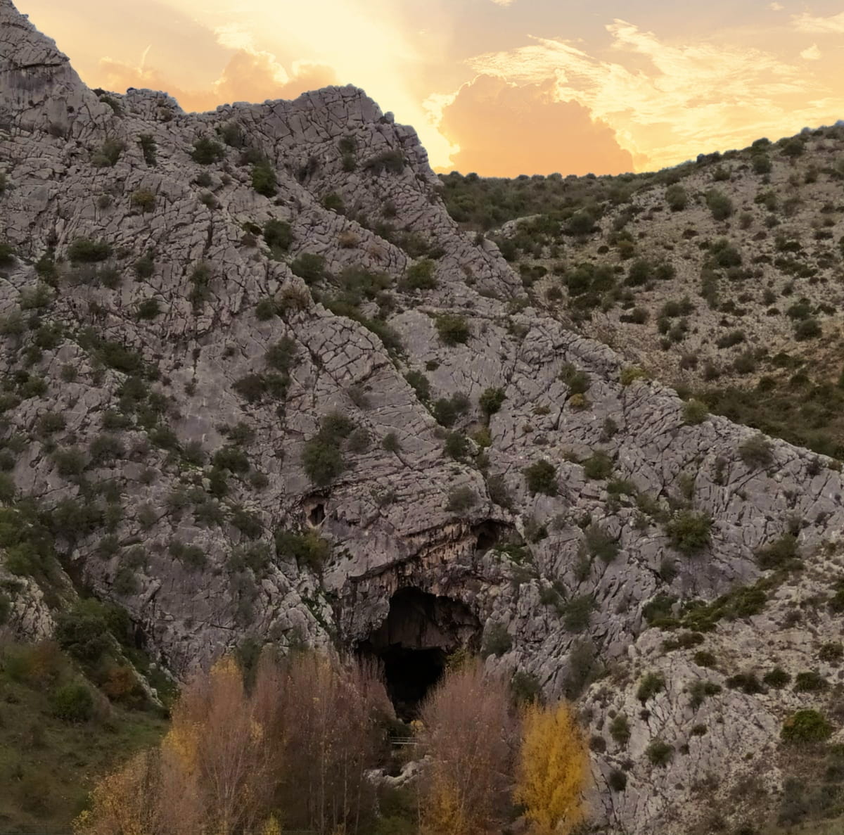 LAS 5 CUEVAS MÁS CURIOSAS DE LA PROVINCIA DE MÁLAGA