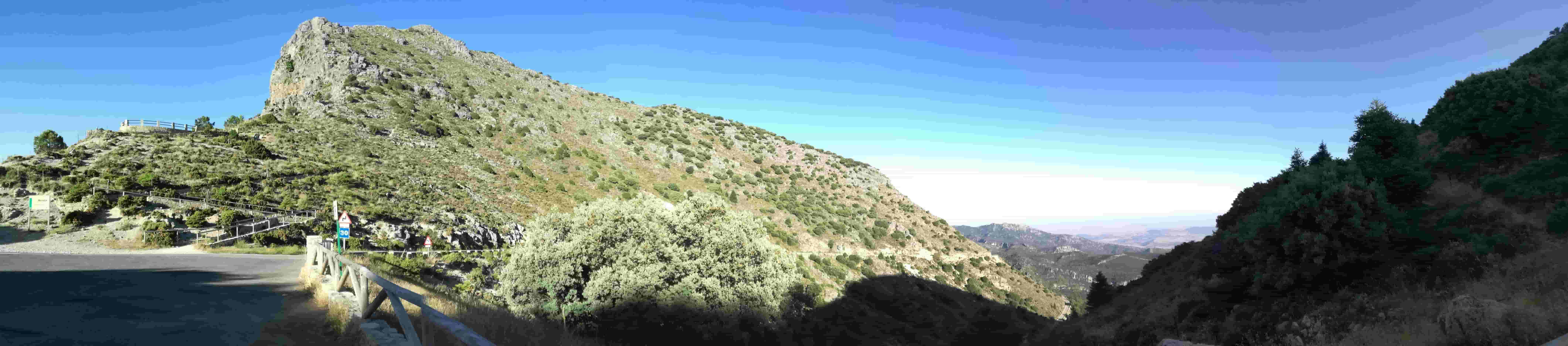 UNO DE LOS MIRADORES MÁS SORPRENDENTES DE LA SIERRA DE GRAZALEMA