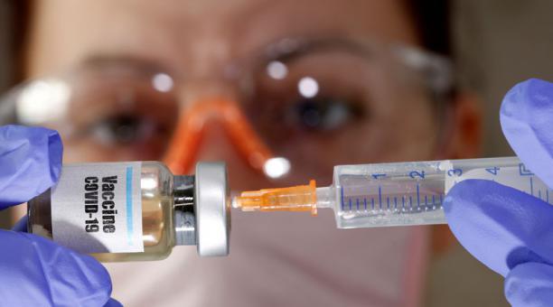 FDA autoriza la primera vacuna Pfizer contra el coronavirus en Estados Unidos