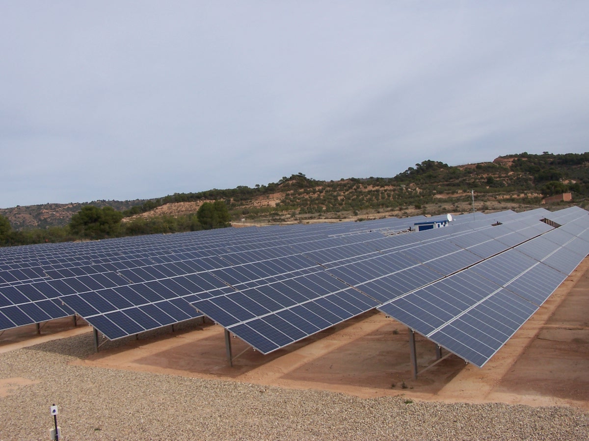 Naturgy invertirá  más de 275 M€ para establecer en el Ayto. de Cuadros dos plantas solares.