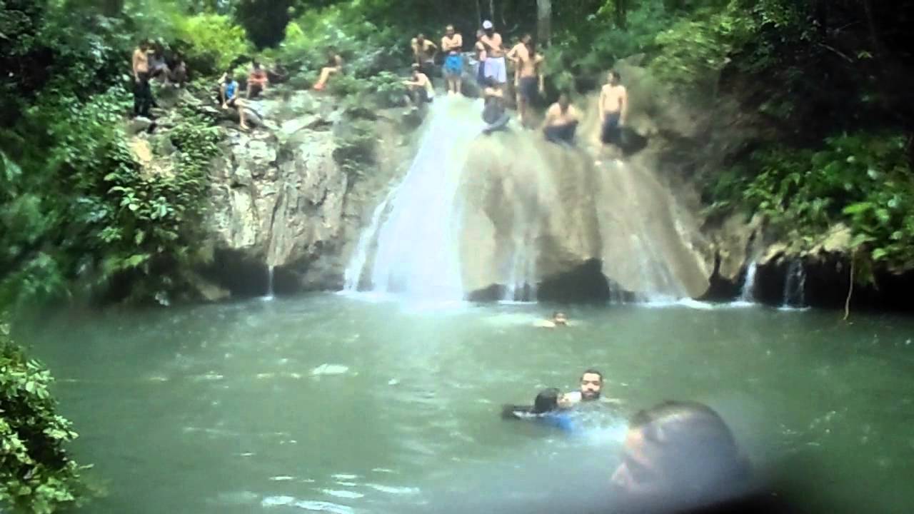Los baños en la naturaleza, contribuyen a la salud de la persona.