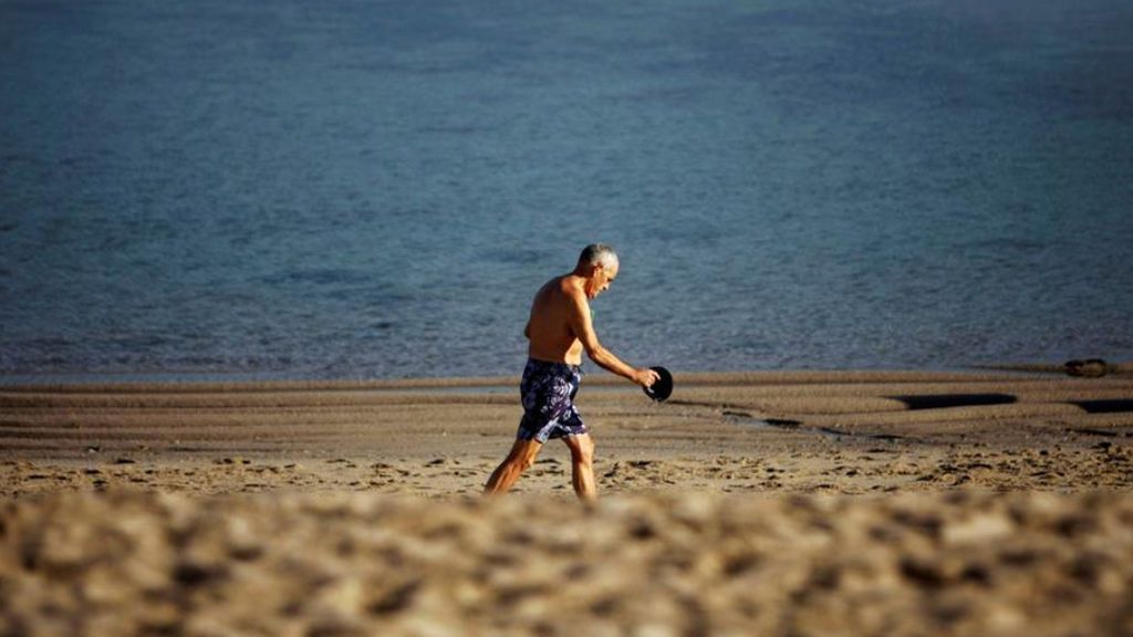 La Xunta establece cuatro metros cuadrados de playa por usuario de cara a Semana Santa