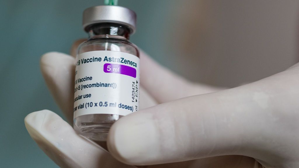La EMA descarta que la vacuna de AstraZeneca cause trombos y recomienda su uso en Europa