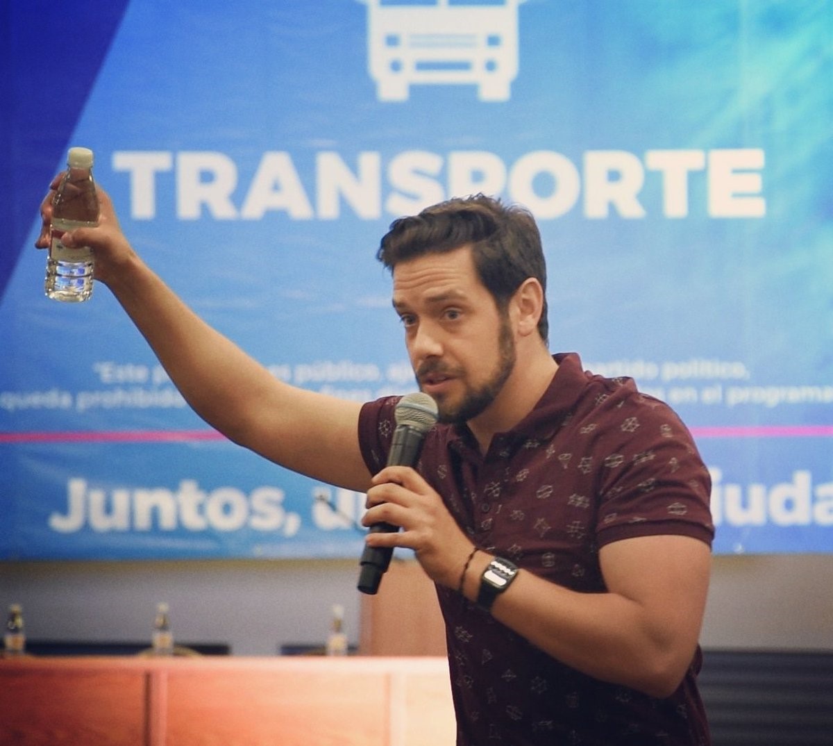Conferencia con Jacobo Miranda