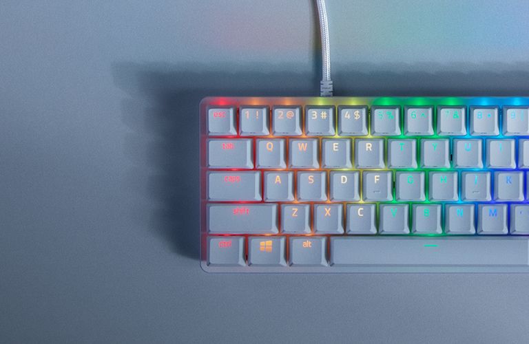 Exposición del nuevo  razer huntsman mini