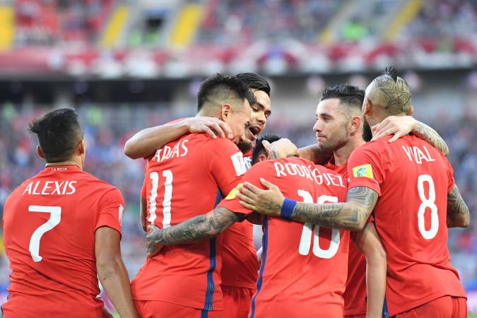 Chile pasa las semifinales de la Copa de Confederaciones sufriendo