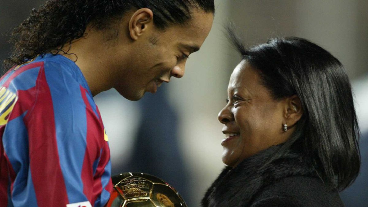 Madre de Ronaldinho muere por covid-19