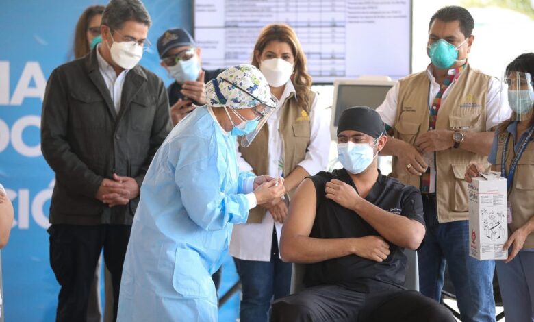 1,300 empleados de salud recibirán la vacuna contra el COVID-19