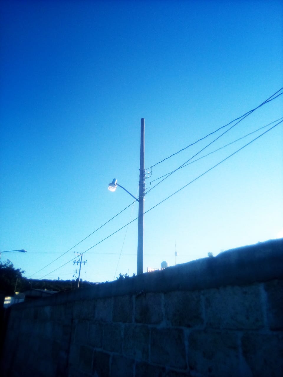 Instalación eléctrica en Pedregoso.