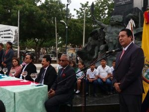 ULEAM realiza acto cívico en conmemoración de los 122 años de la Revolución Liberal.