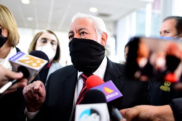 Va defensa de Maru vs Corral y funcionarios