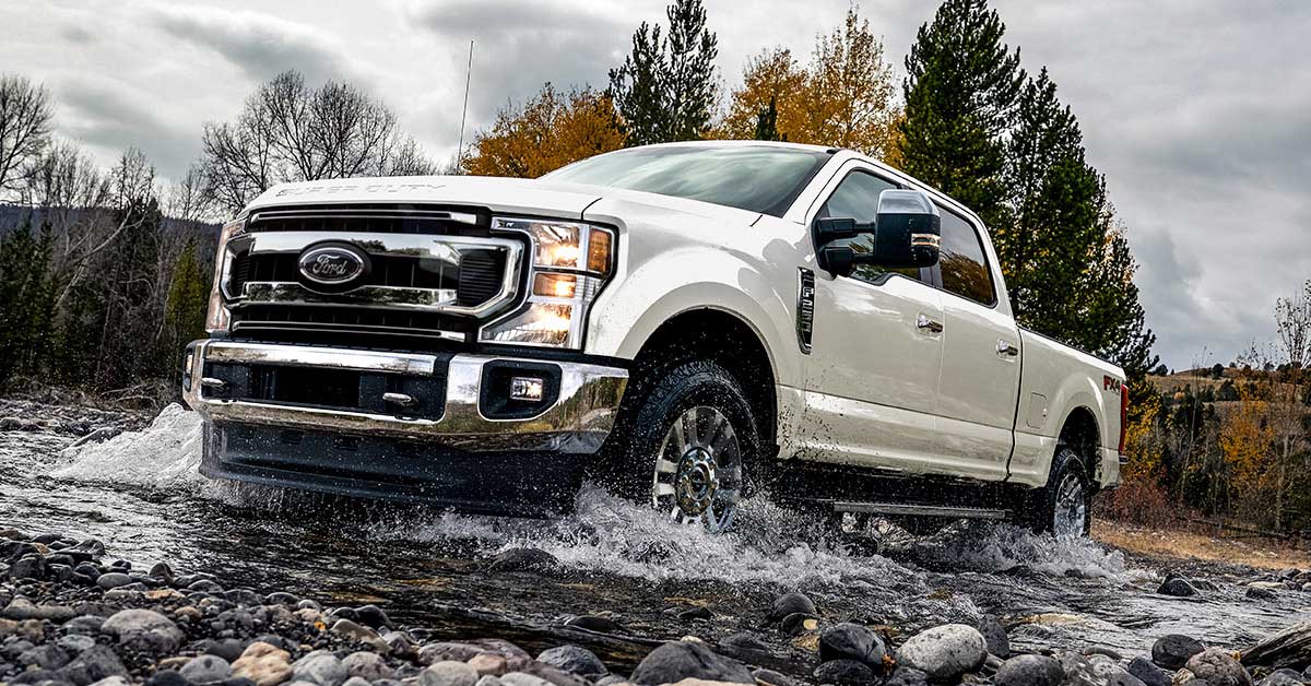 la nueva Ford super duty biene con grandes cambios de motor y diseño
