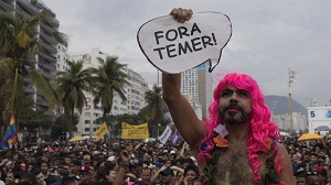 El desfile del orgullo gay en Brasil también marchó contra el candidato de ultraderecha Jair Bolsonaro