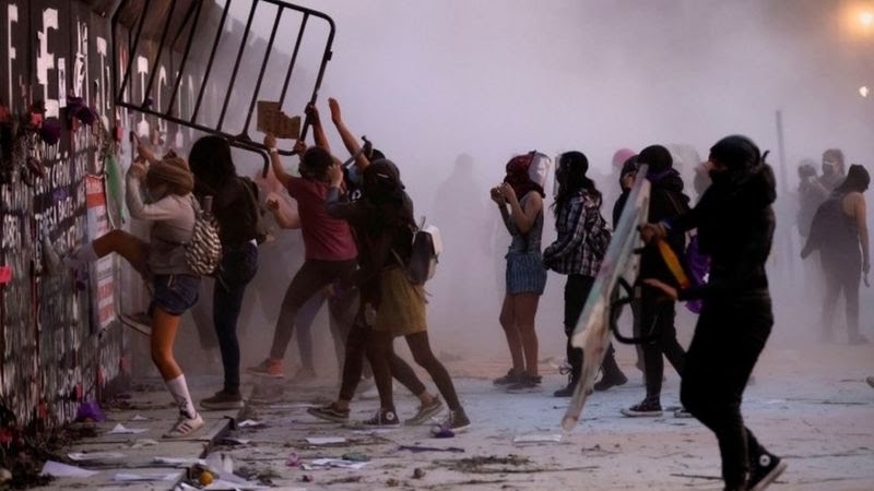 Día de la Mujer: Los disturbios en la marcha del 8 de marzo dejan al menos 81 heridas en Ciudad de México