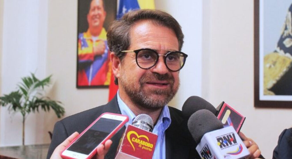 Lacava afirmó que los centros médicos están a tope