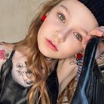 Ucrania: Niña de 8 años publica fotos con su novio de 13 años