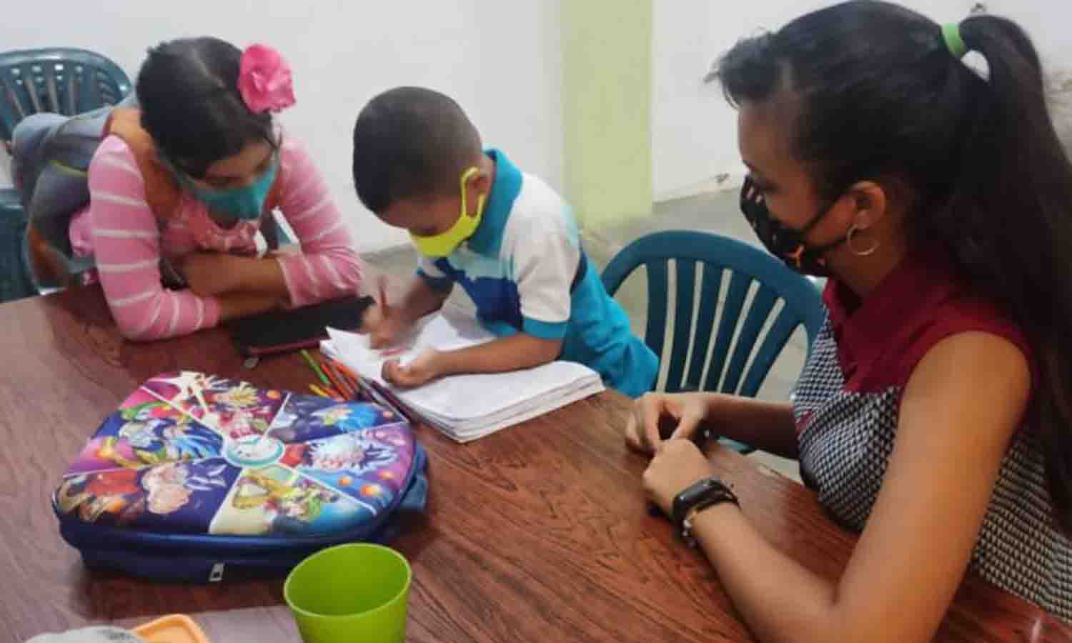 “Escuelitas” desplazan a las clases a distancia en Maracaibo