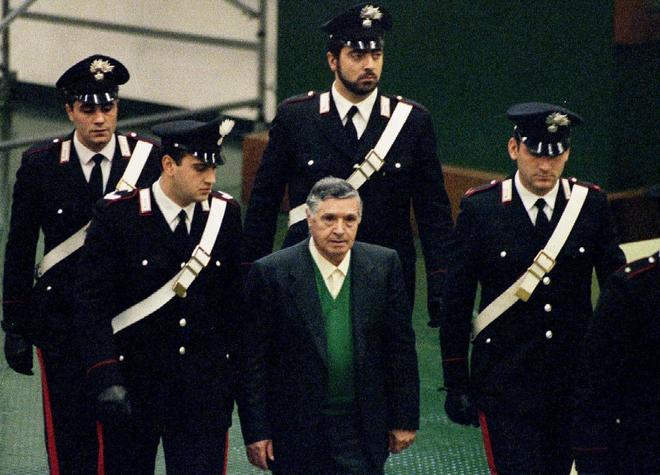 La policía embarga al capo mafioso Totò Riina y la Justicia rechaza su excarcelación por motivos de salud