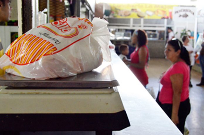 Casi Bs. 20 millones necesitan los carabobeños para incorporar carne y pollo a su alimentación