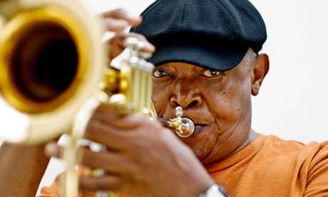 Muere Hugh Masekela, leyenda del Jazz sudafricano
