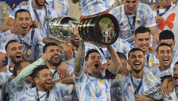Argentina alza el título tras imponerse por 1-0 sobre Brasil en el estadio Maracaná