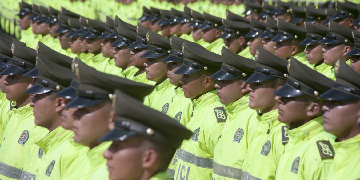 More Cops to Combat Crime in Bogota