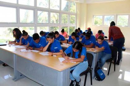Contratarían por un año a los egresados del Programa Docentes de Excelencia