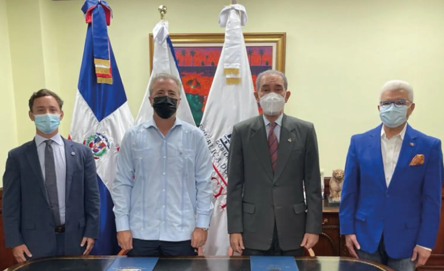 Un convenio para capacitar a cien maestros del país