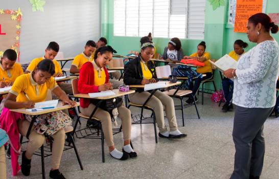 Evaluarán el desempeño docente el próximo año