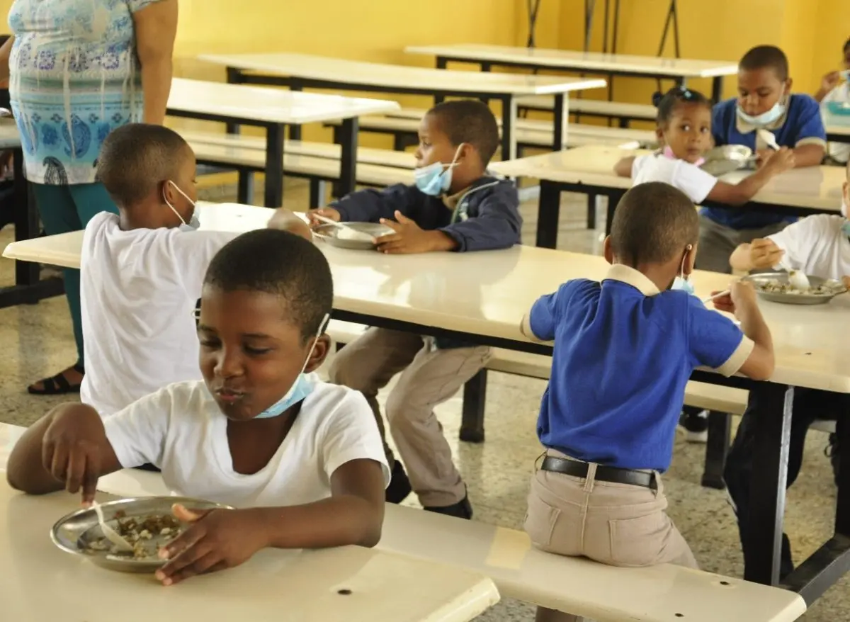 Almuerzo escolar llega con normalidad a las escuelas