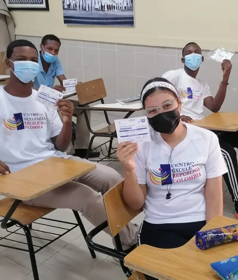 Alumnos secundaria, inoculados hasta 90%