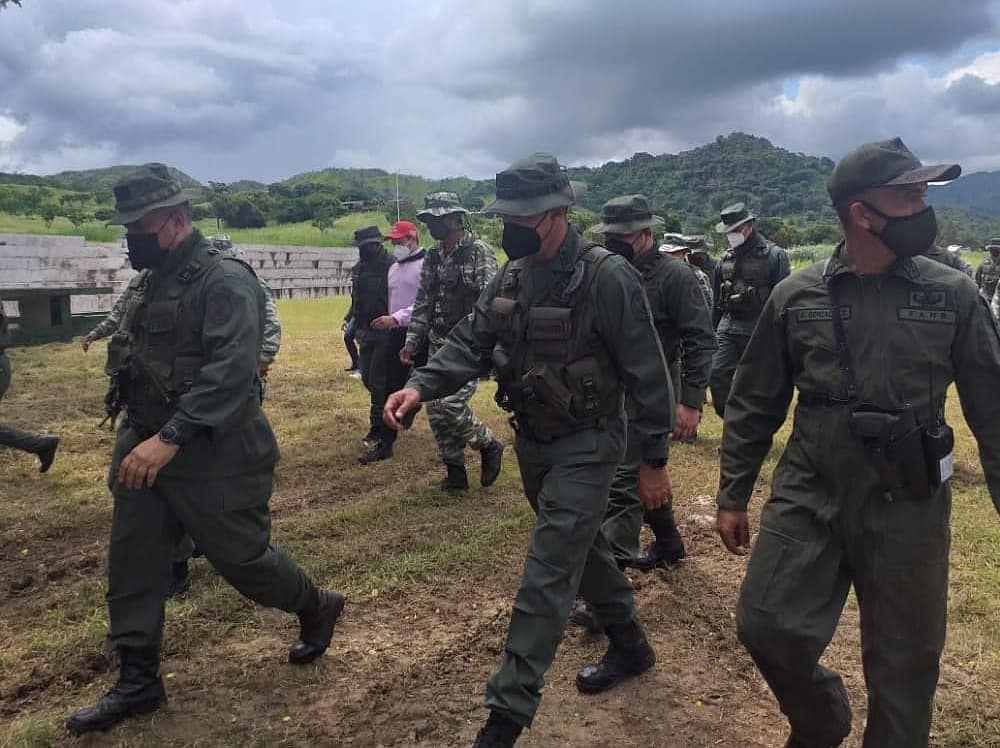 Visita del Comandante General del Ejército Bolivariano al Fuerte Conopoima