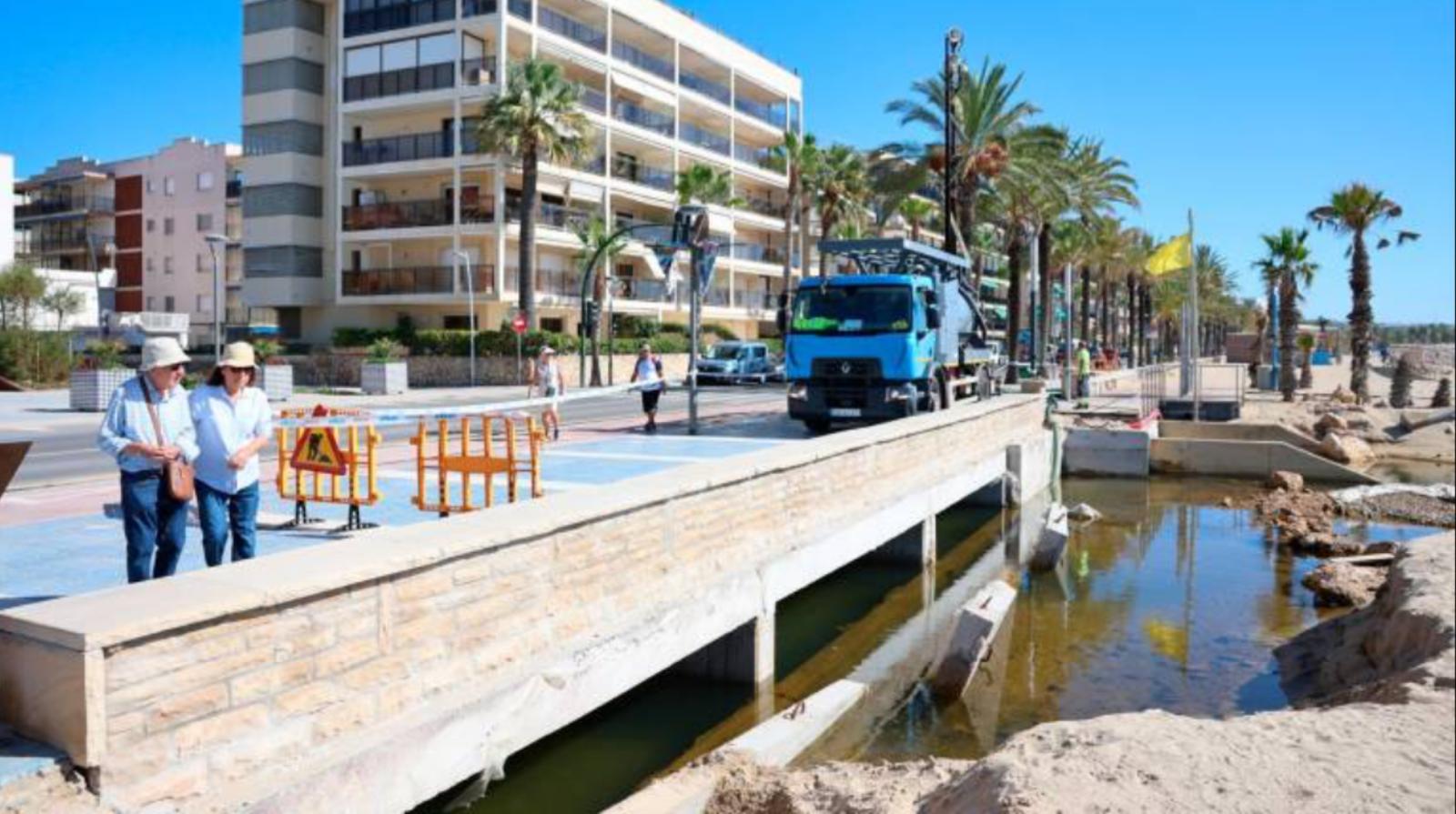 Continúan las inundaciones en Salou pese a los derribos en el barrio de la Salut