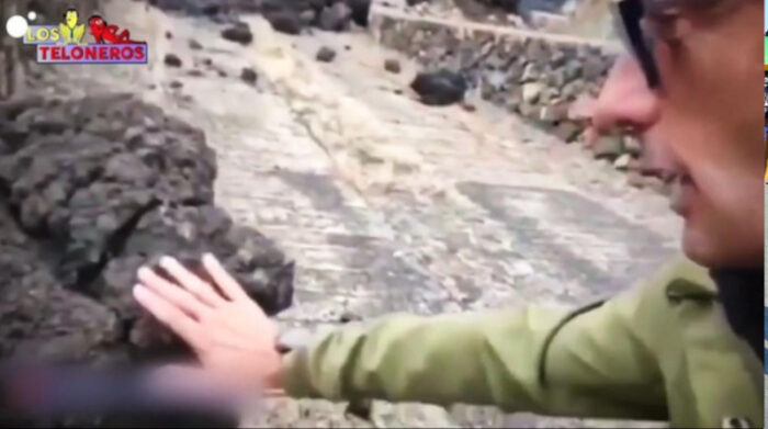 Periodista toca la lava del volcán de La Palma y se quema en vivo