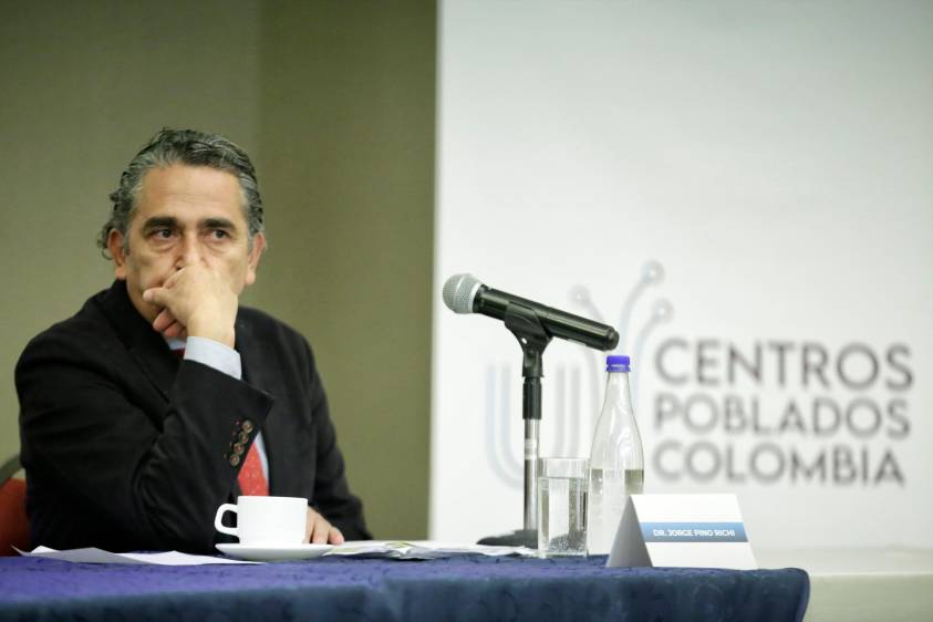 SE ORDENA LEVANTAR VELO CORPORATIVO A CENTROS POBLADOS. CASO MINTIC