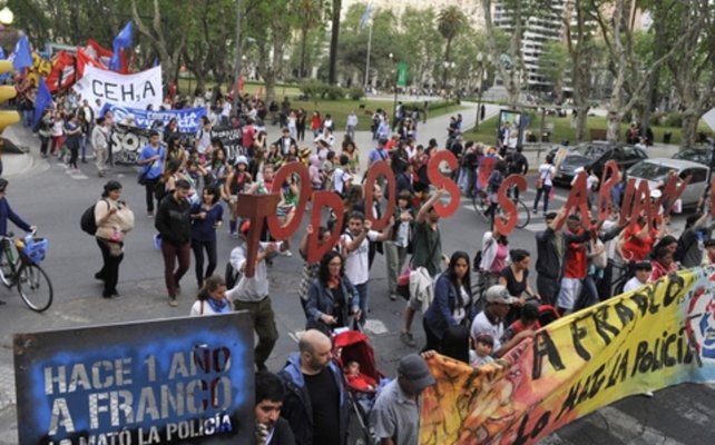 Apresan a 27 policías para indagarlos por el homicidio de Franco Casco