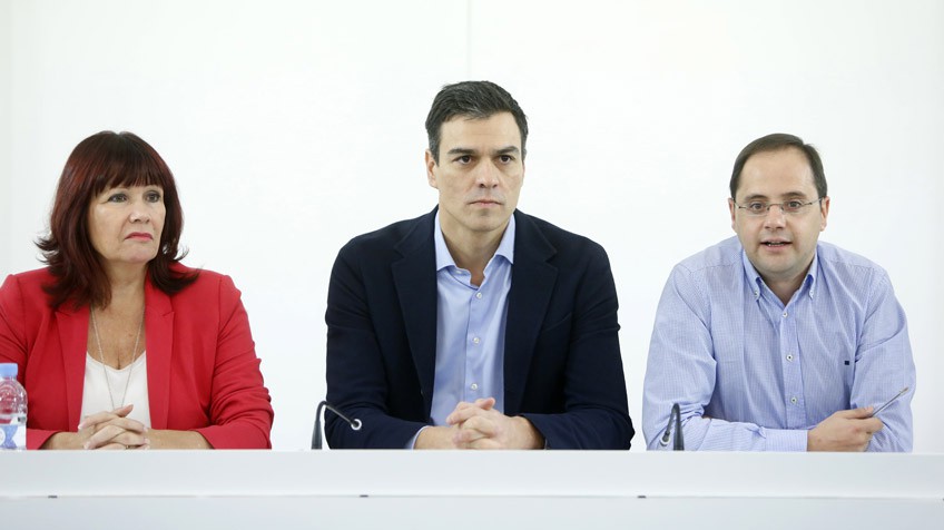 El PSOE se encierra en el 'no' a Rajoy: 