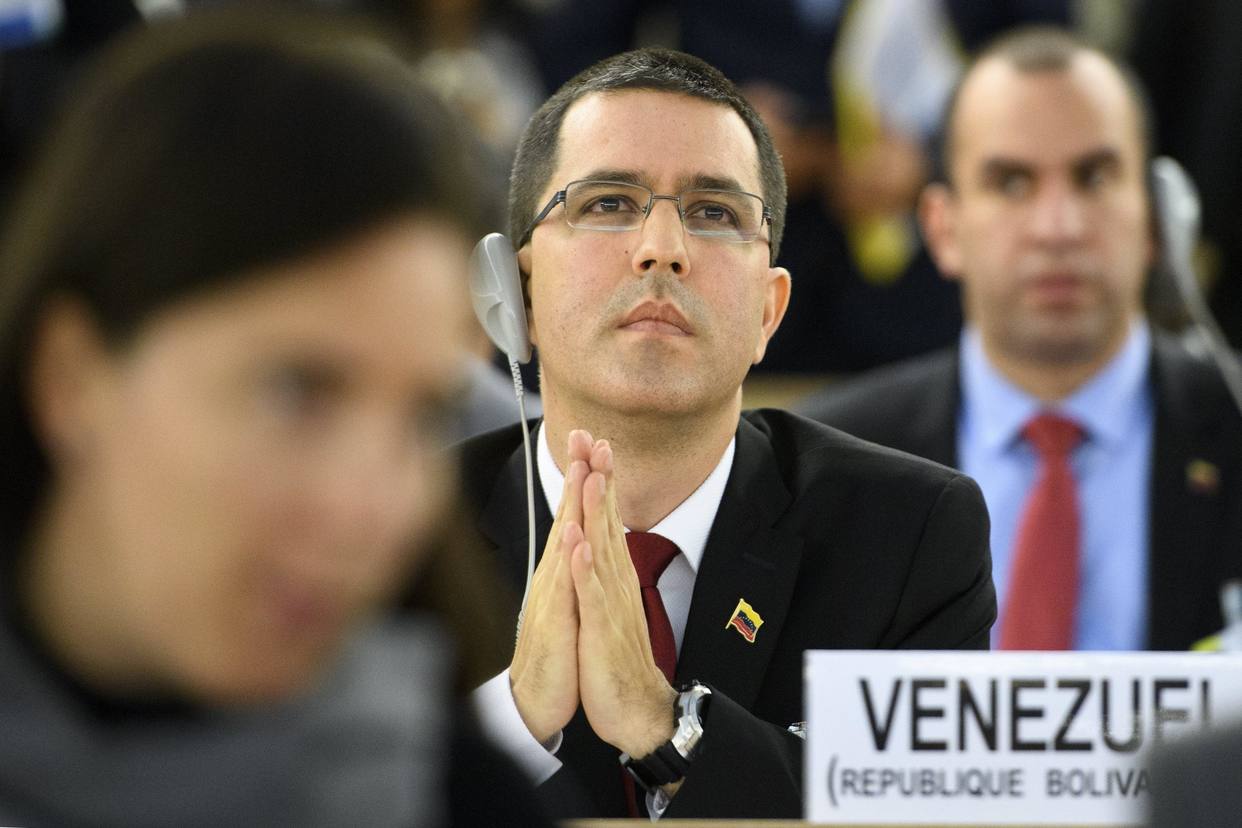Arreaza criticizes "wrong view" of Venezuela in Spain