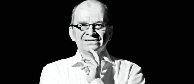 GUILLERMO HOYOS VÁSQUEZ (1935-2013)