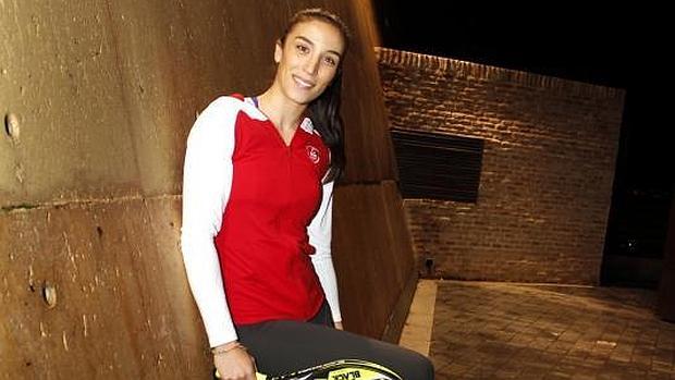 "Ella me contagia ilusión, frescura, motivación. Cuando la miras ves en los ojos esas ganas de jugar por primera vez en el WPT. Una lleva mu