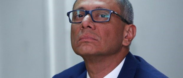 CONTRALORÍA DESTITUYE A GLAS, PERO DICE QUE NO LE CORRESPONDE ESTABLECER SI ESTÁ DESTITUIDO