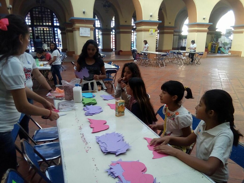 Alumnos de la UPN Ciudad Serdán Participan en la Feria del Libro