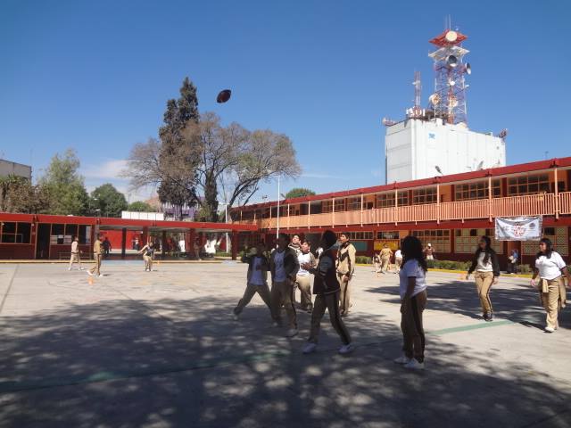 Clases De Educación Fisica Con El Profesor Victor Vicuña